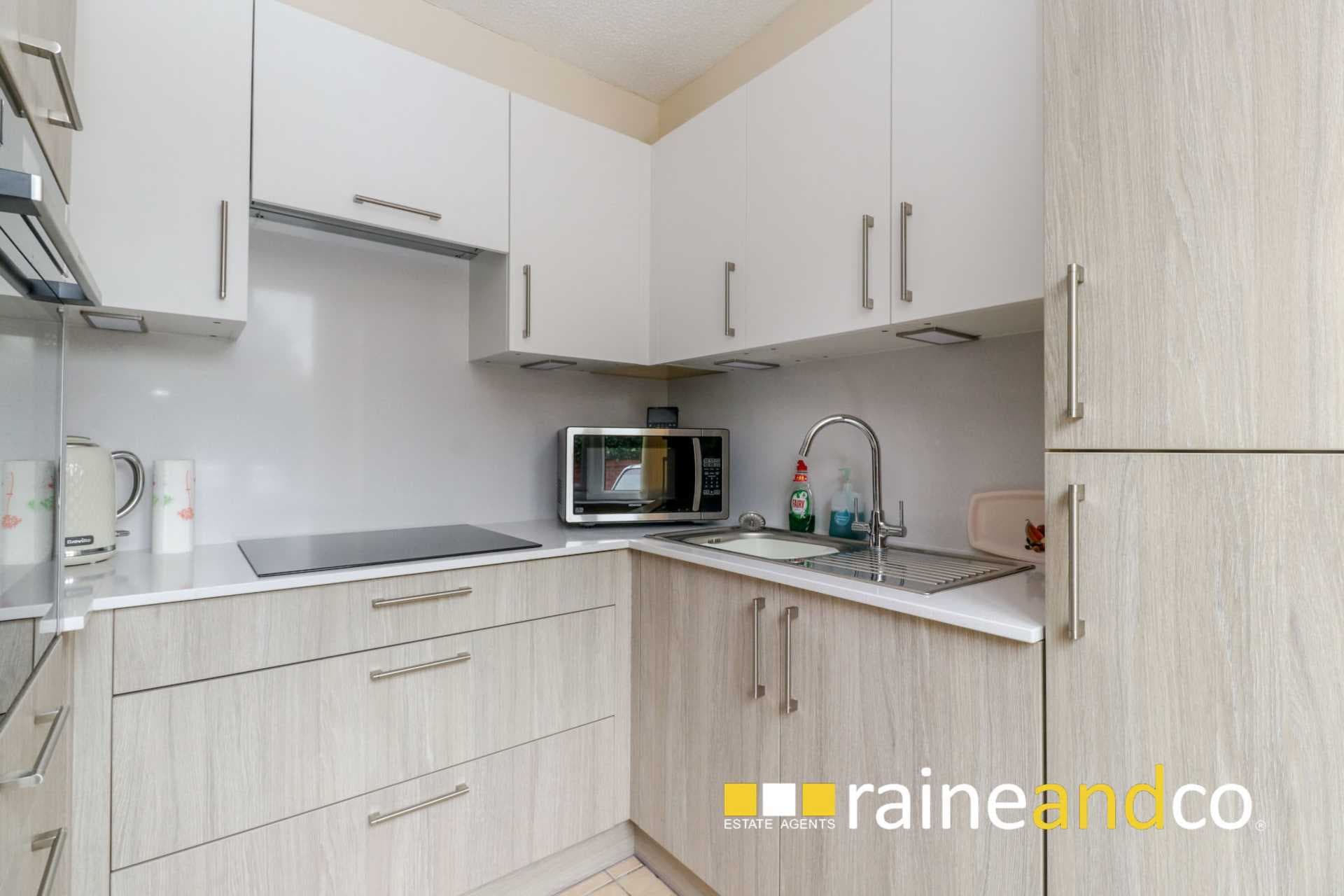 Pond Court, The Ridgeway, Codicote