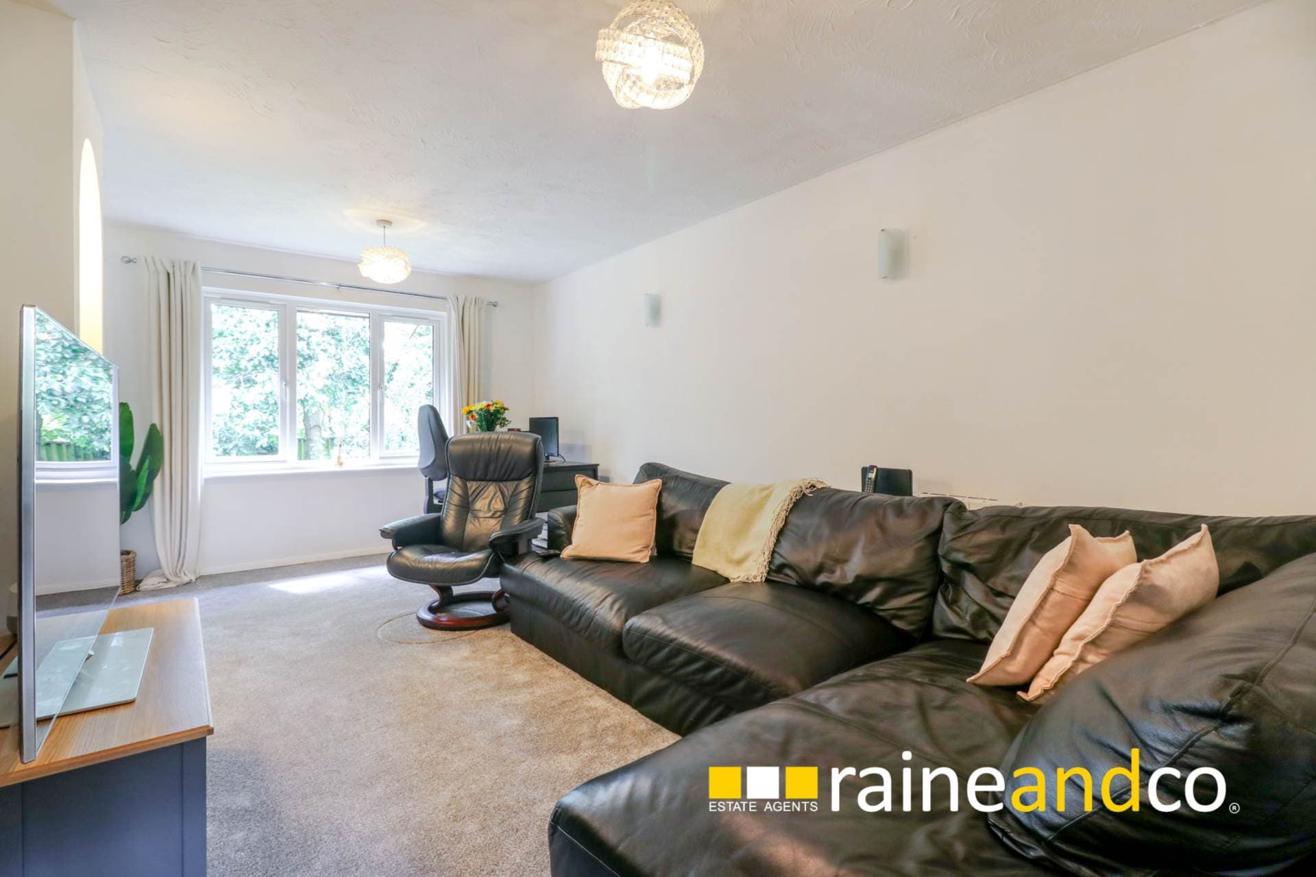 Tudor Close, Hatfield, AL10