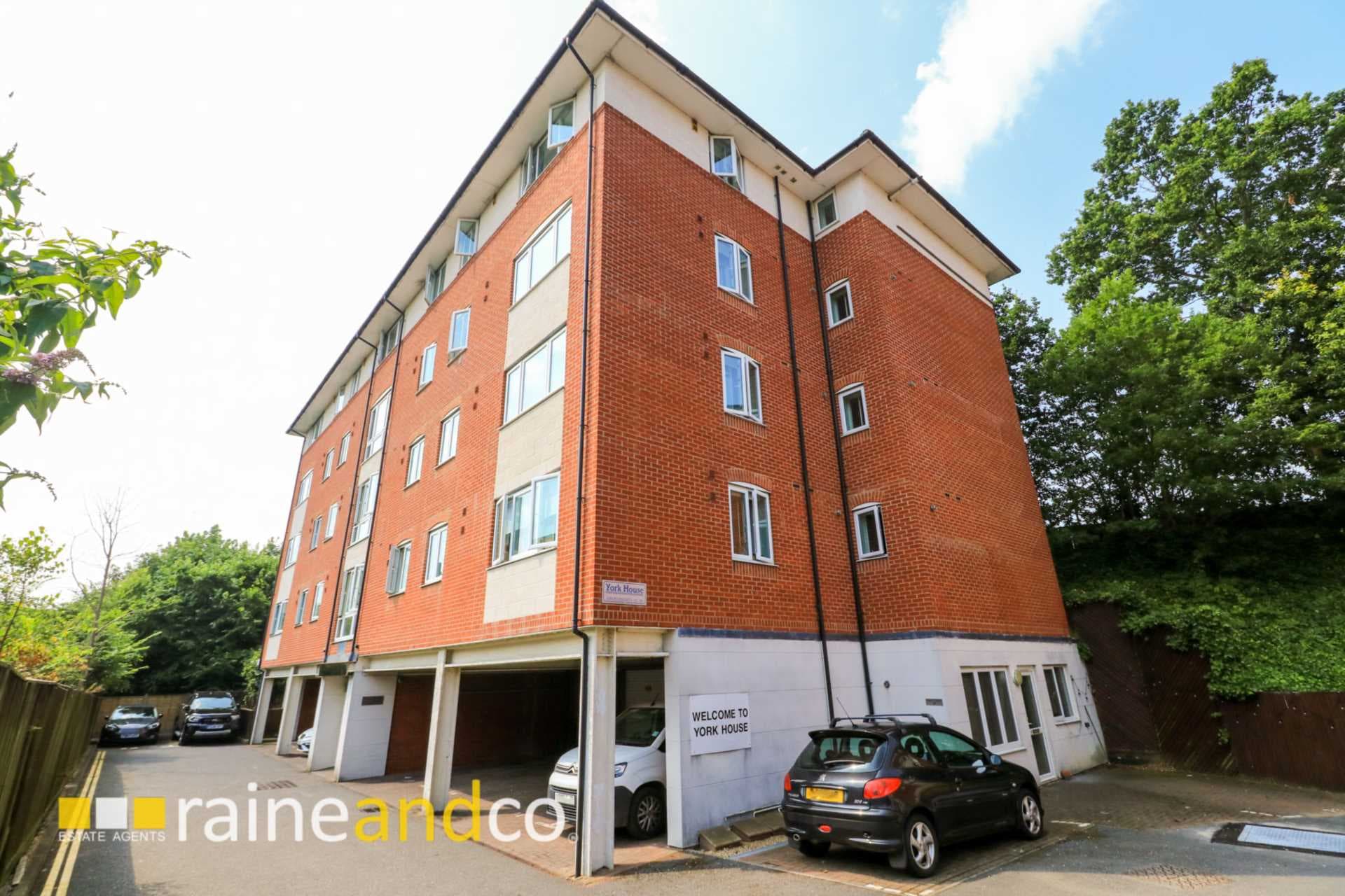 North Drive, Hatfield