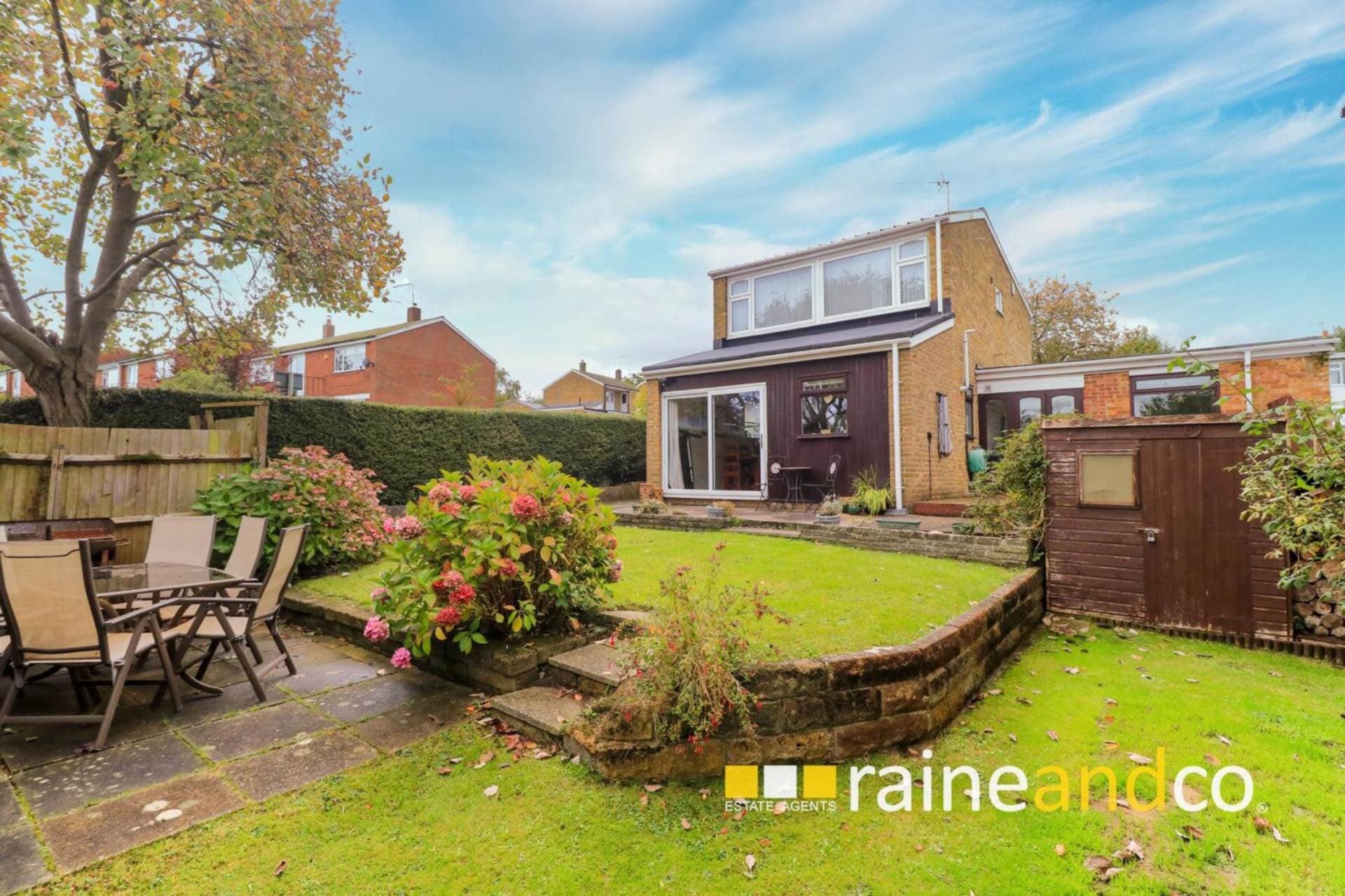 Thrush Avenue, Hatfield