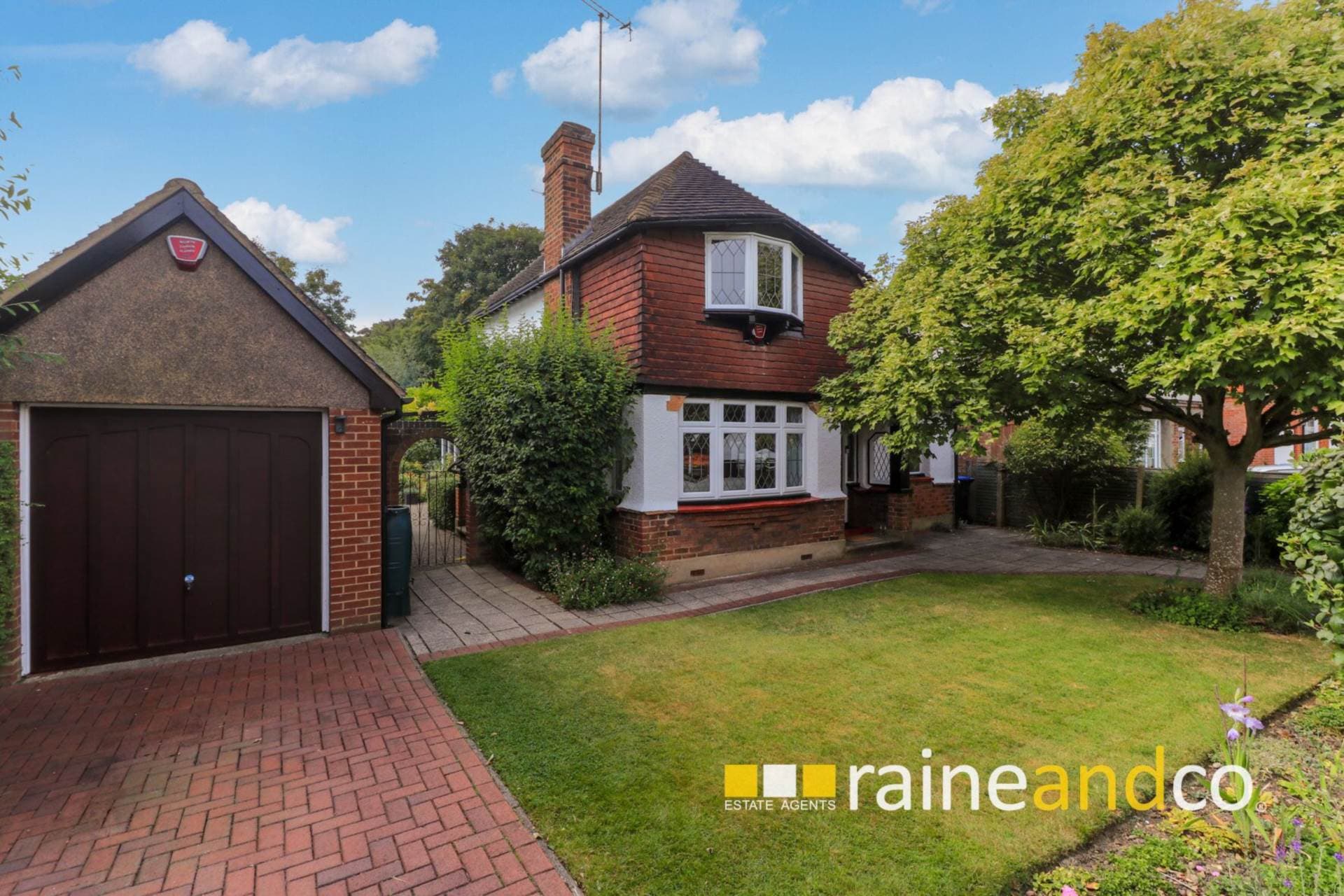 Endymion Road, Hatfield