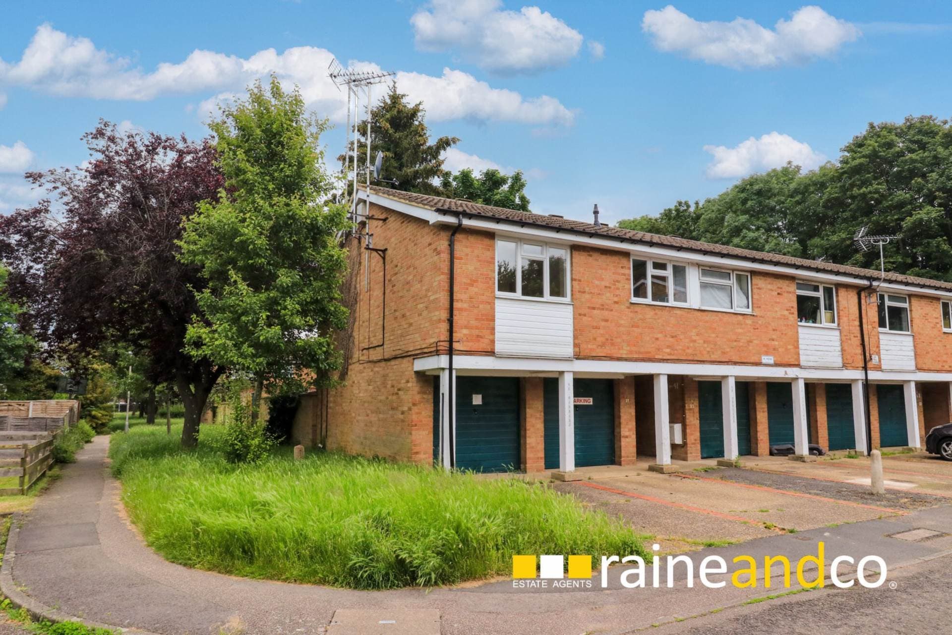 Comet Road, Hatfield