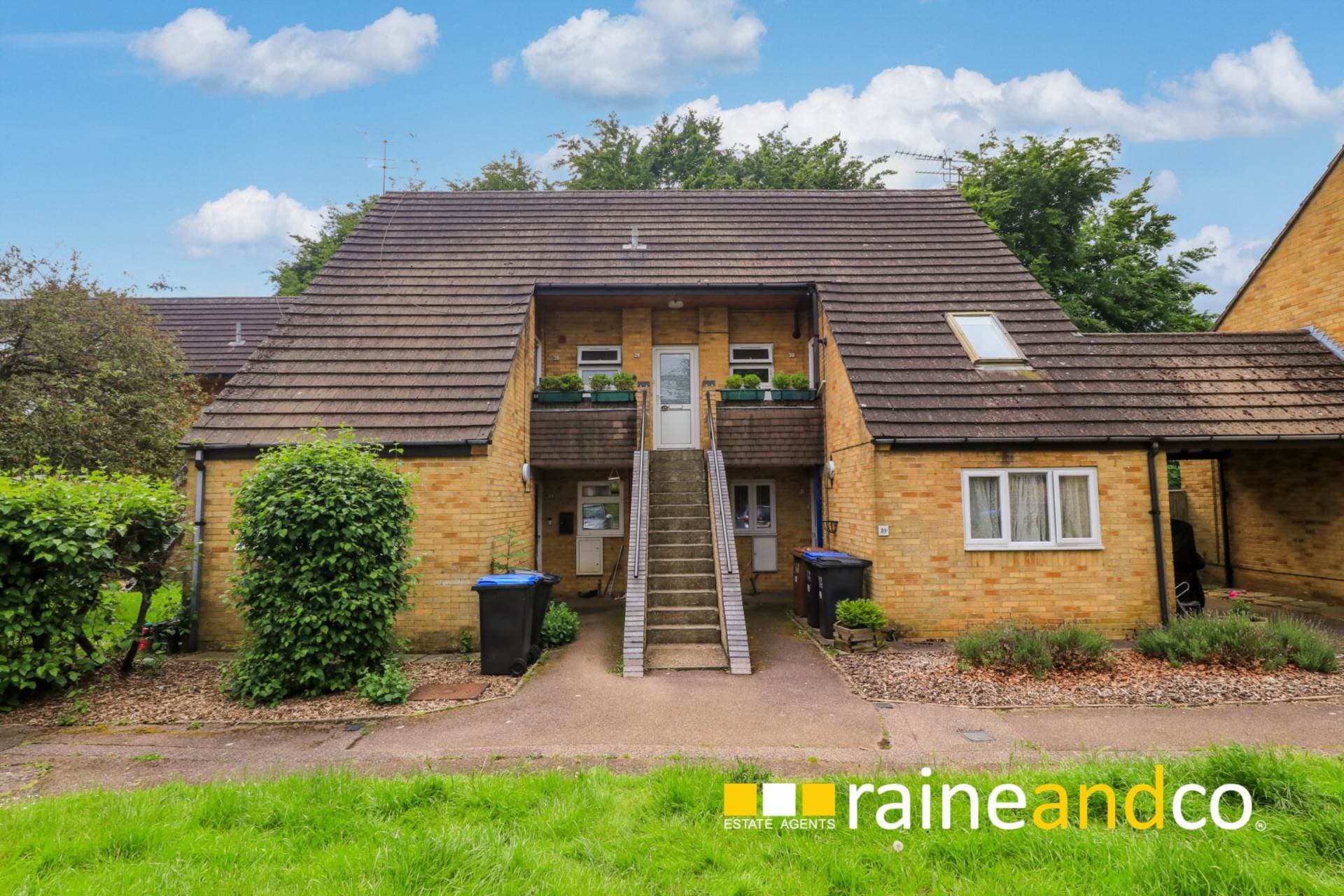 Redhall Close, Hatfield