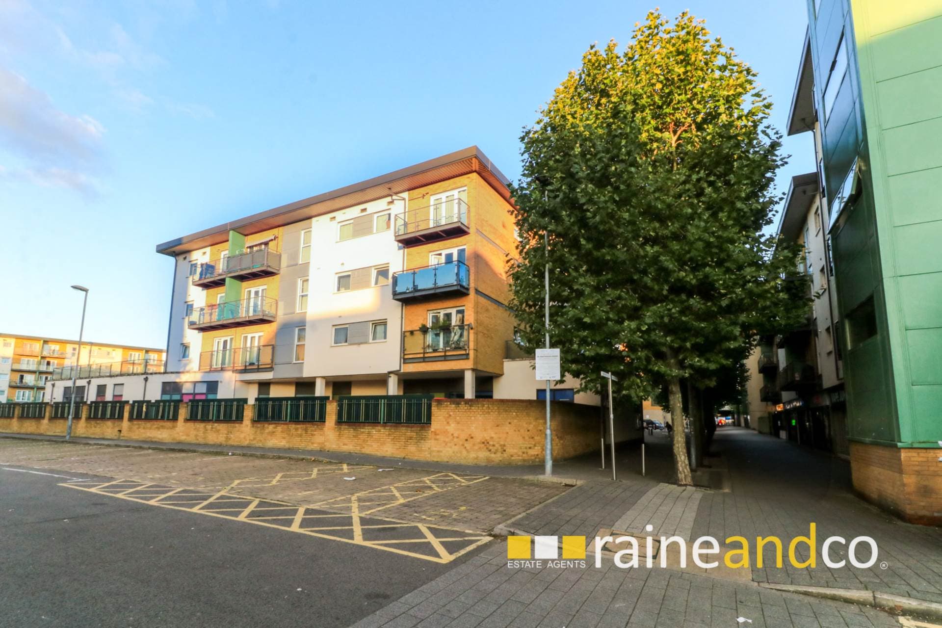 Parkhouse Court, Hatfield