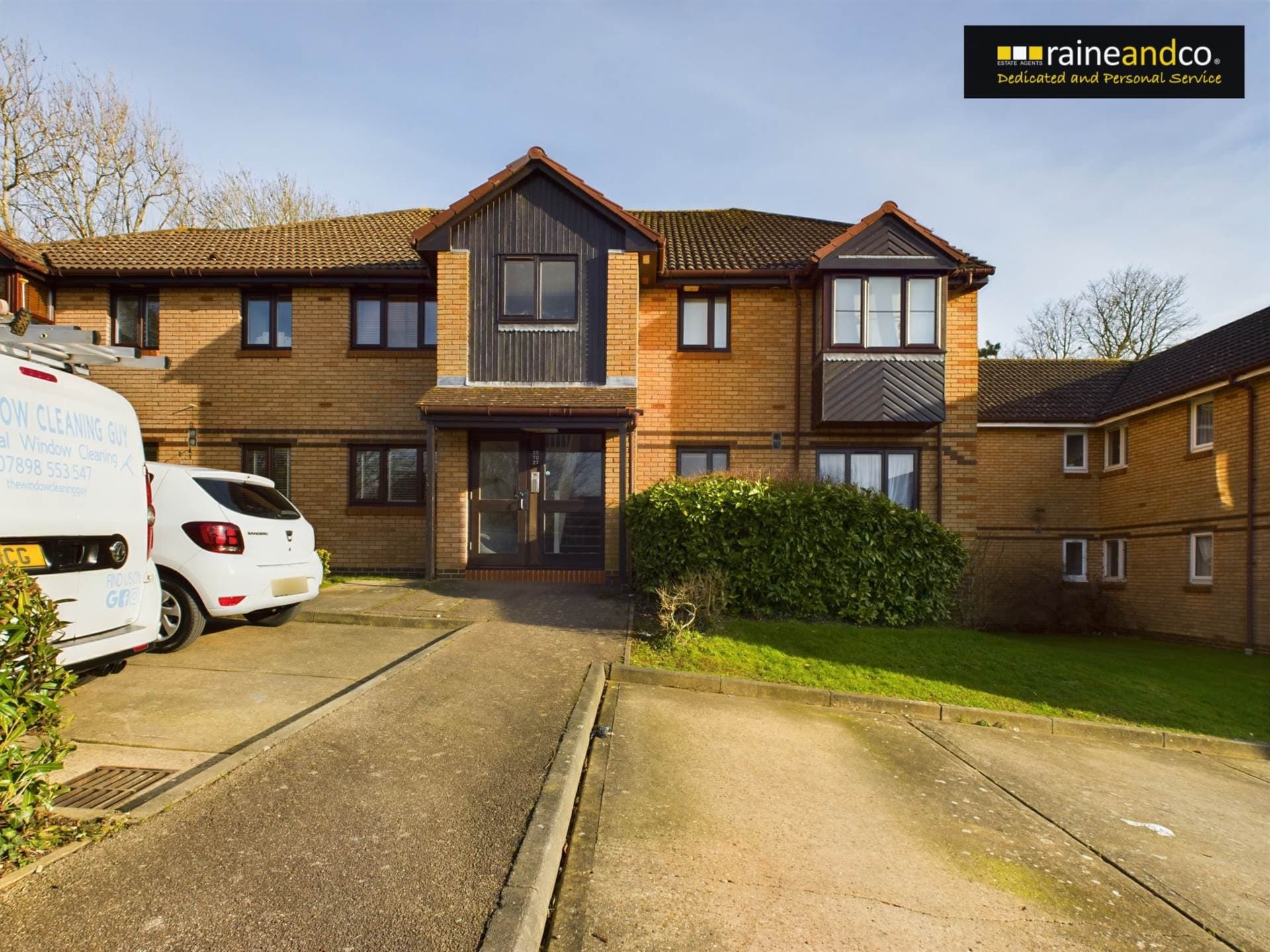 Bornedene, Potters Bar