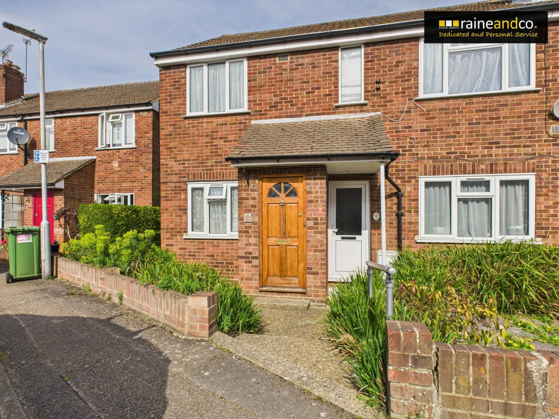 Hermitage Court, Potters Bar