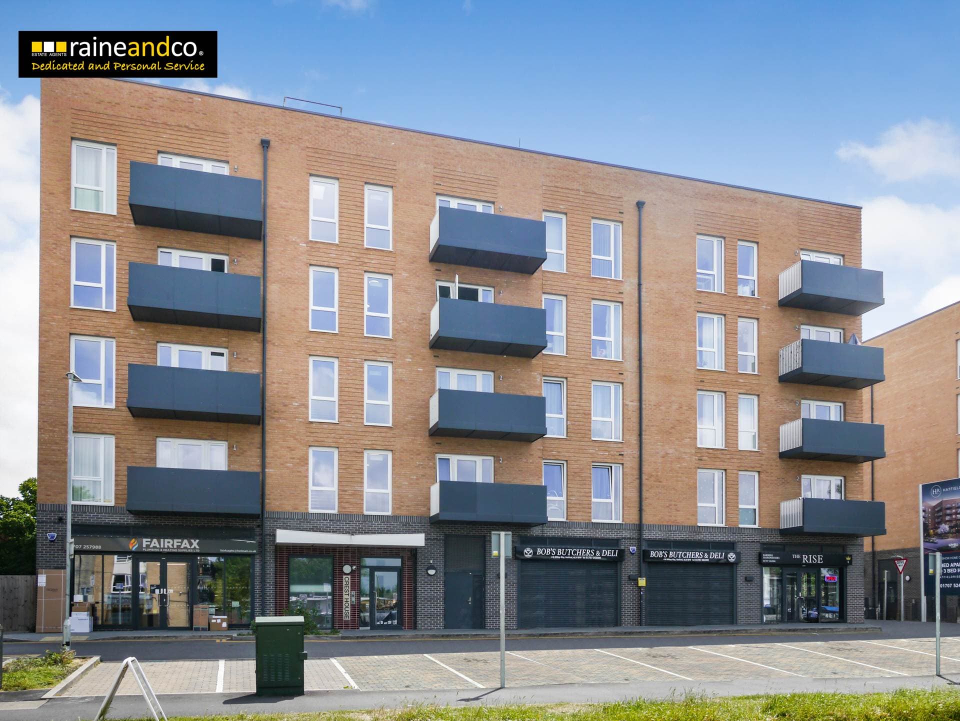 Hilltop Way, Hatfield