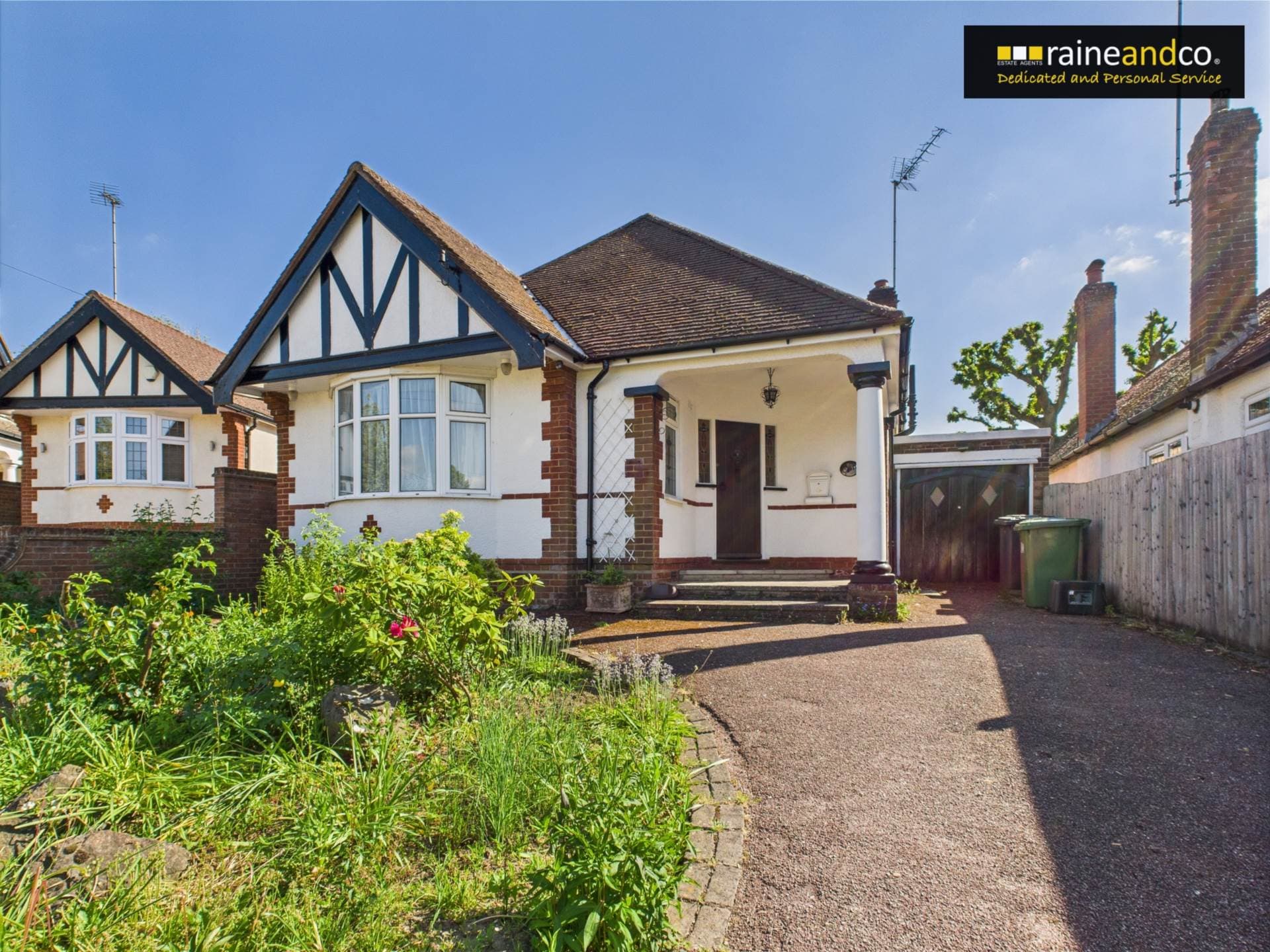 Elmroyd Avenue, Potters Bar