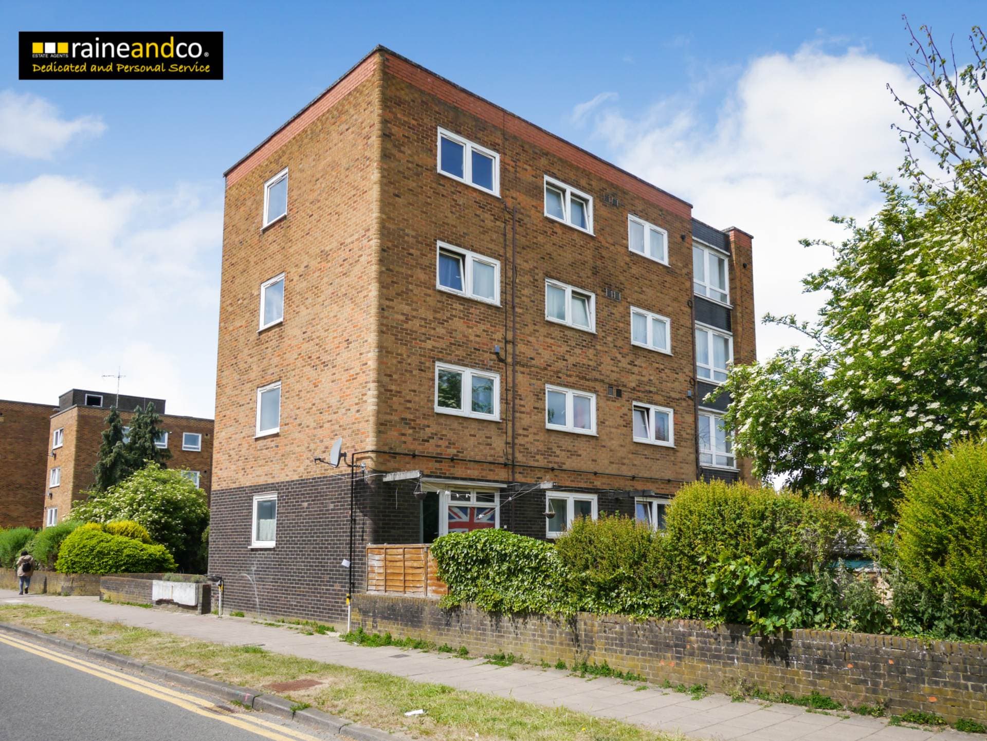 Lothair Court, Hatfield