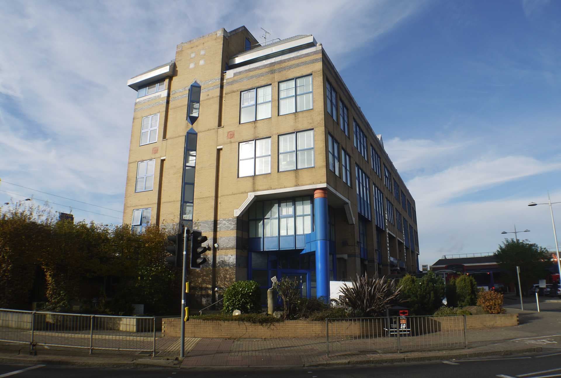 Albany Gate, Darkes Lane