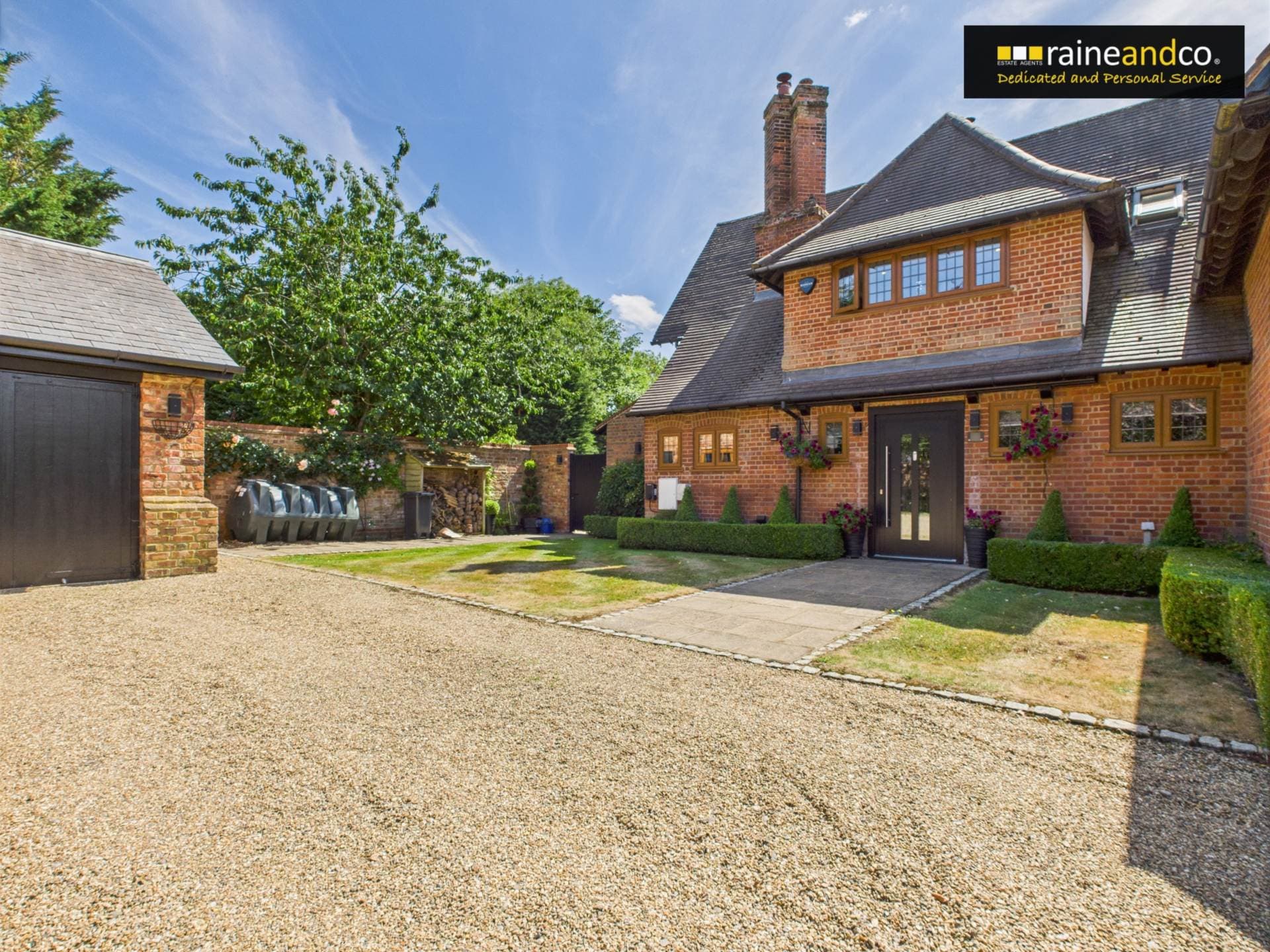Home Farm Road, Brookmans Park