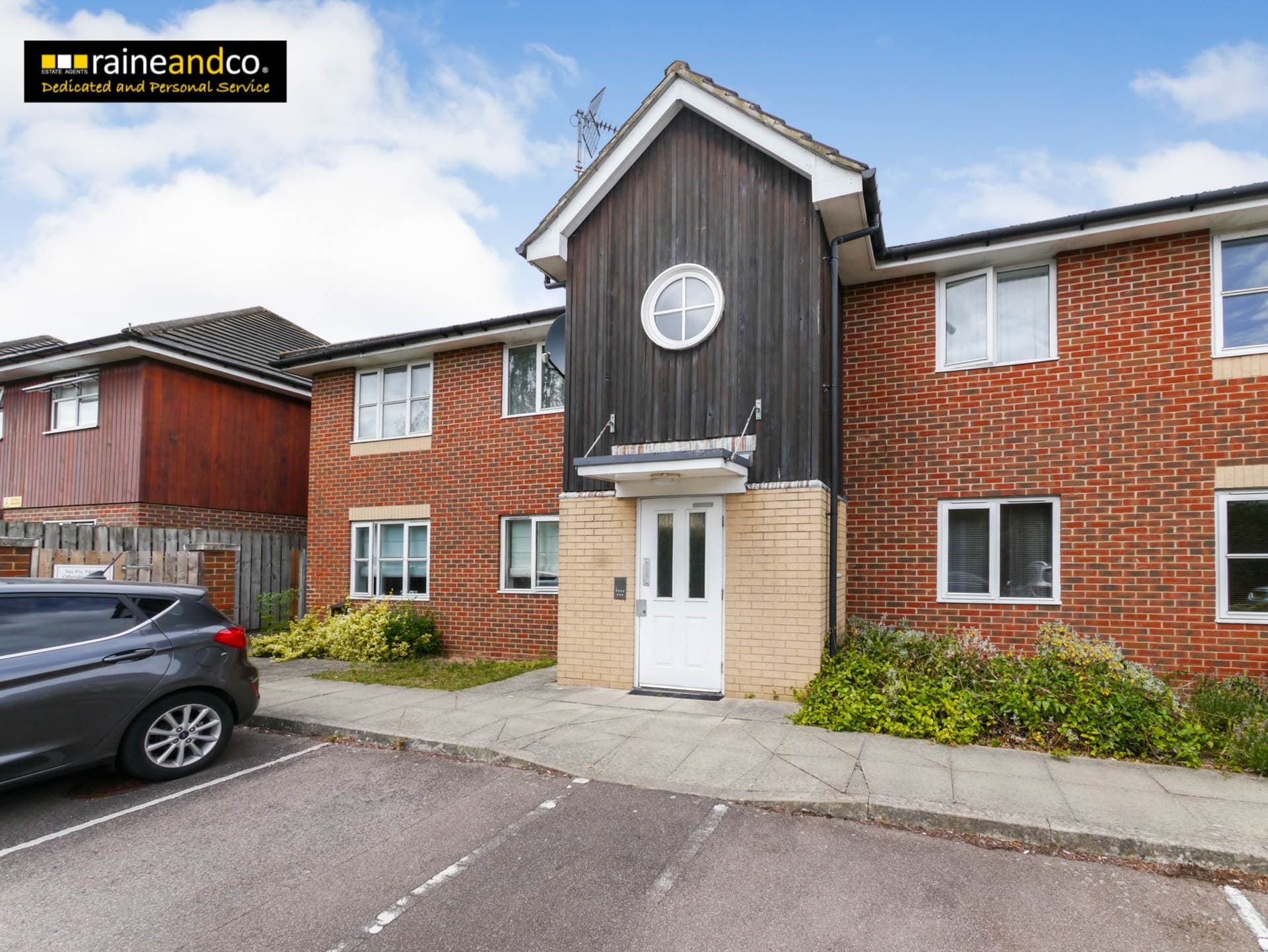 Wenham Place, Hatfield