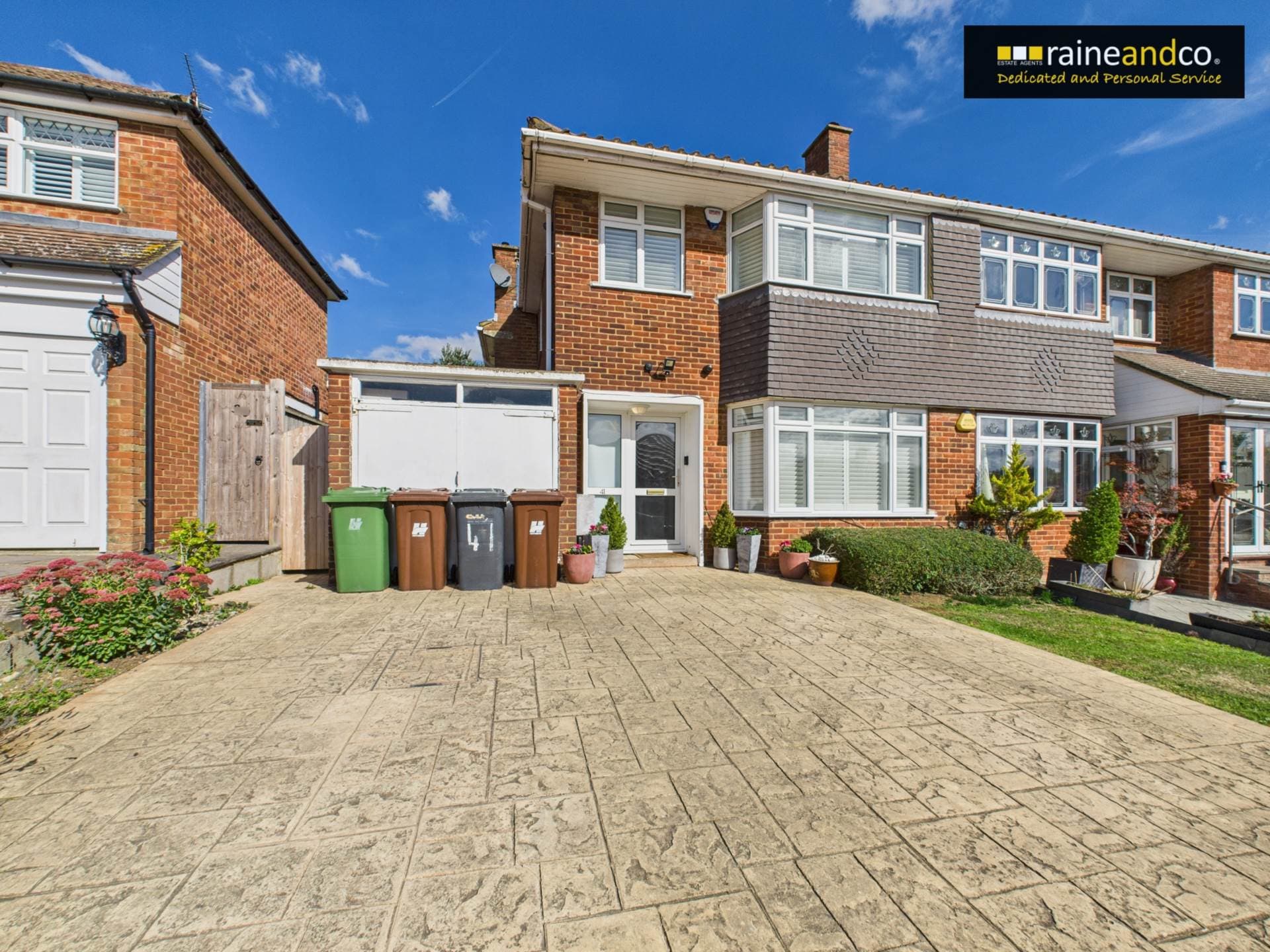 Torrington Drive, Potters Bar