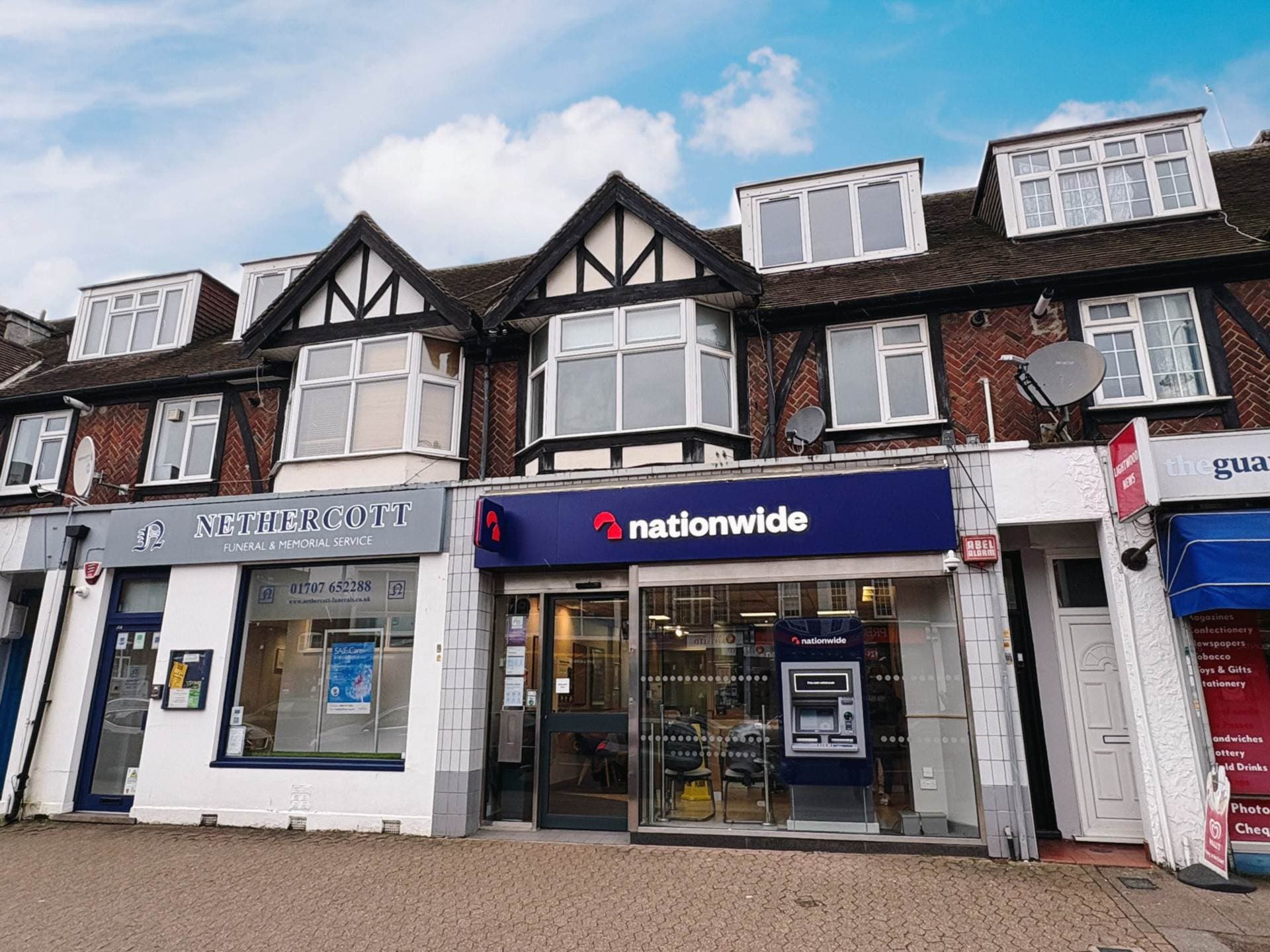 Darkes Lane, Potters Bar