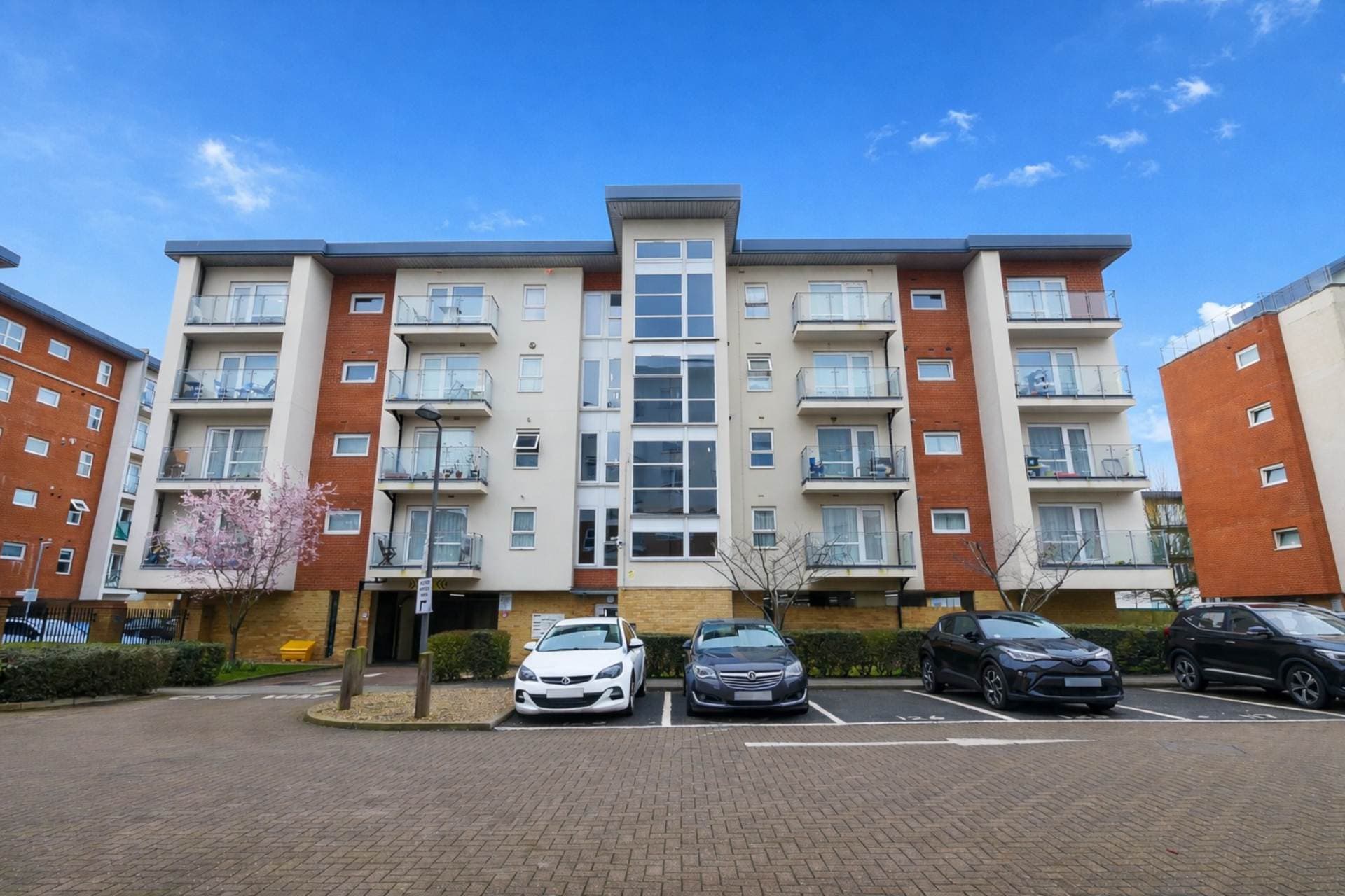 Clarkson Court, Hatfield