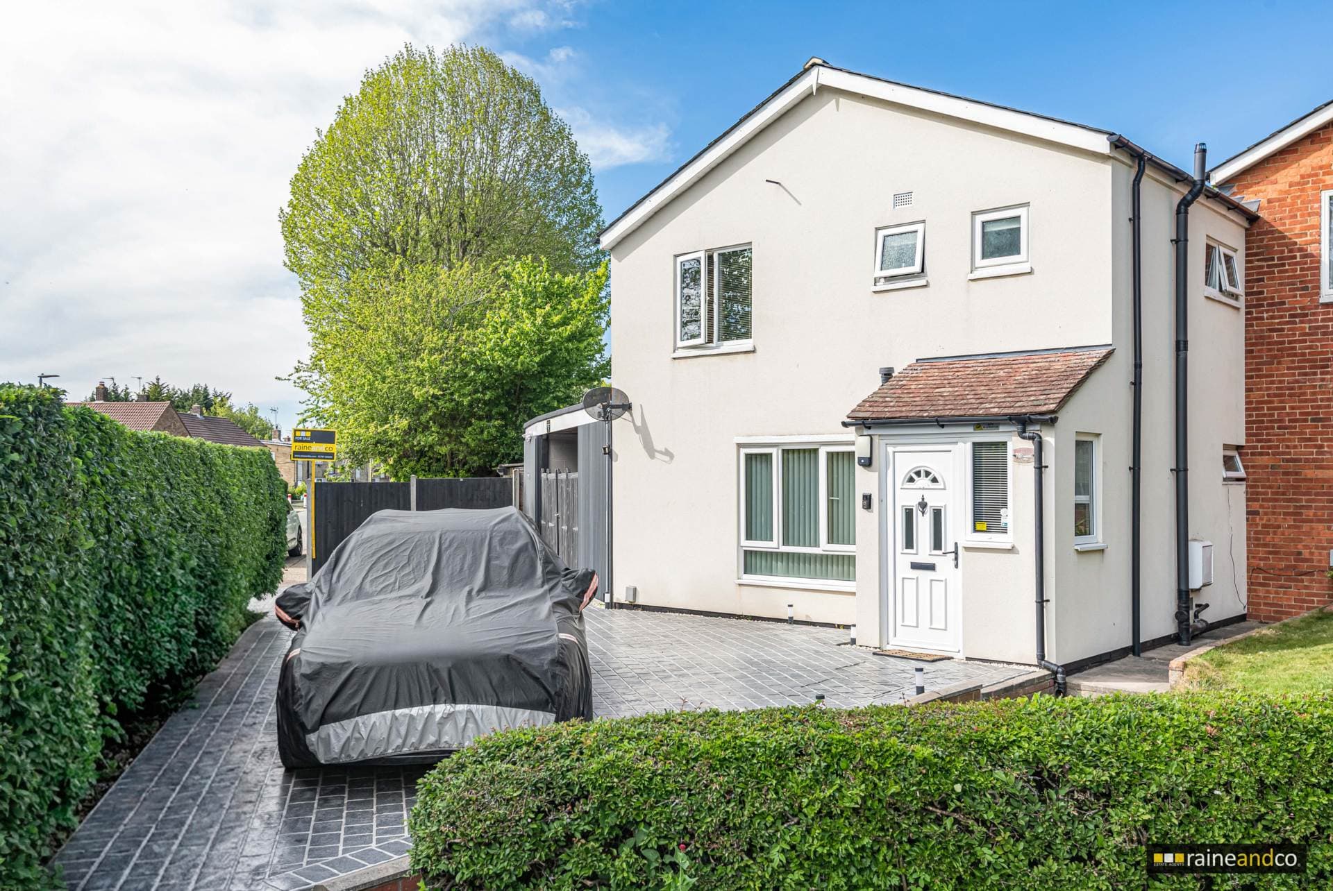 Robins Way, Hatfield