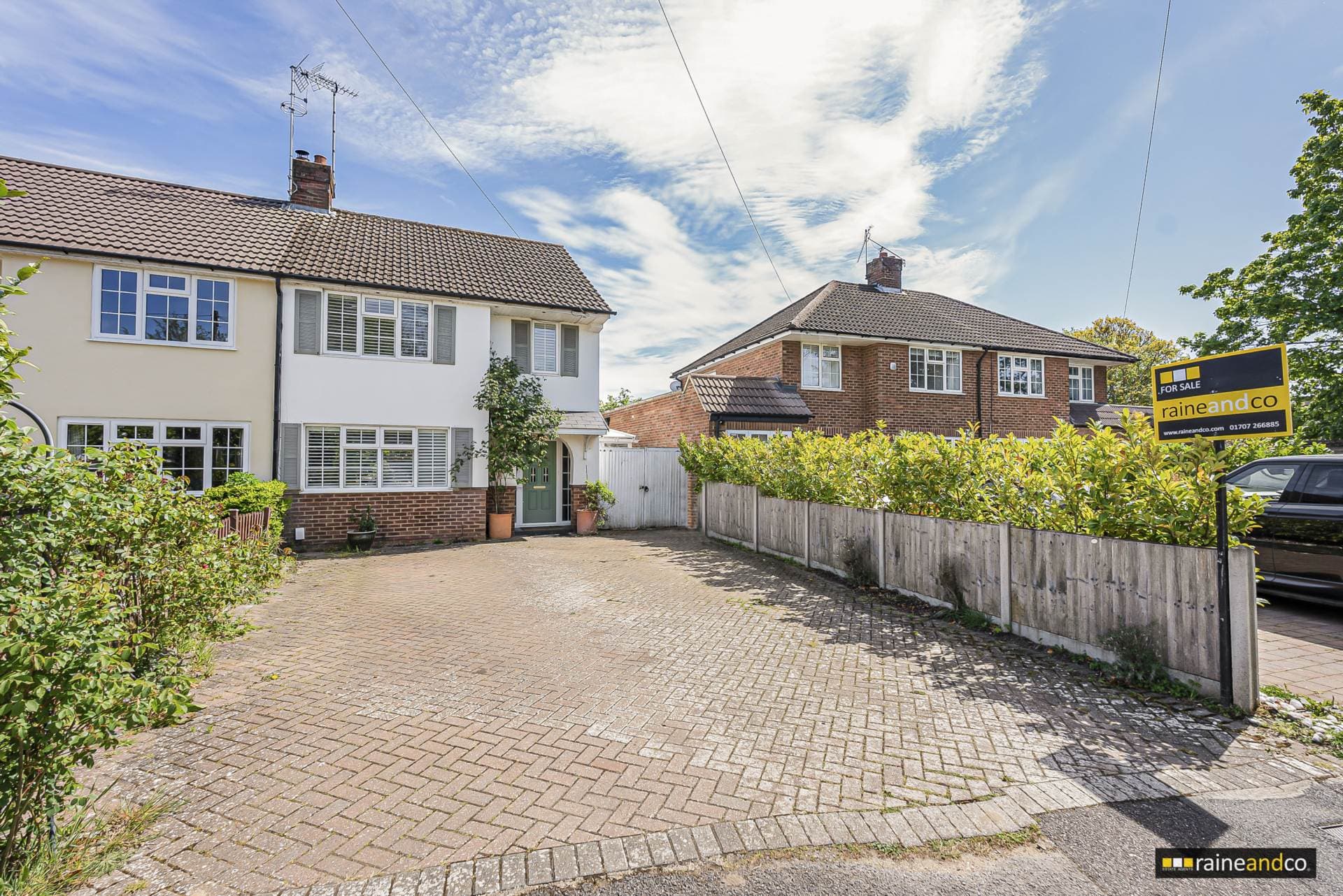 Ellenbrook Crescent, Hatfield