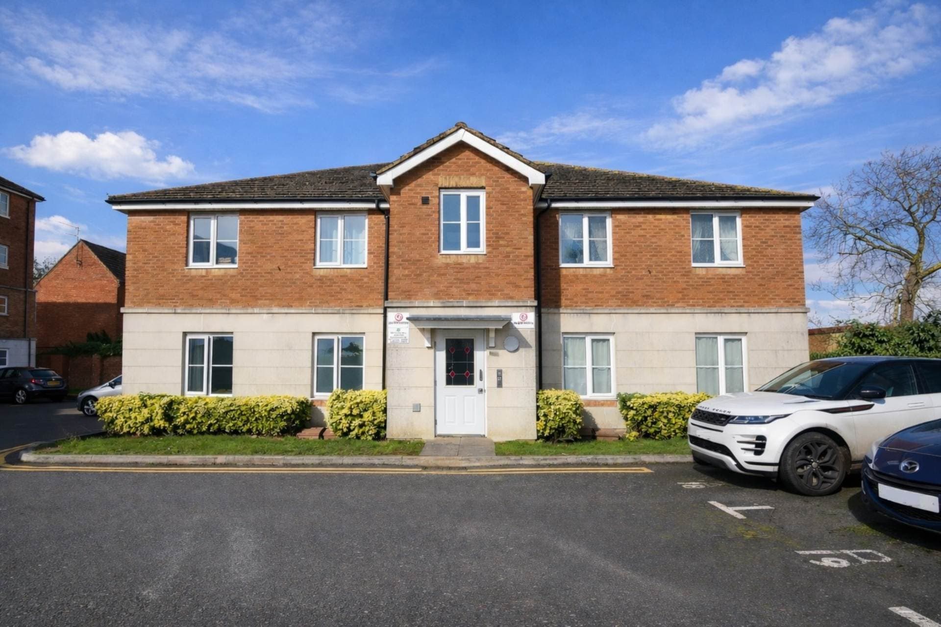 St Lukes Court, Hatfield