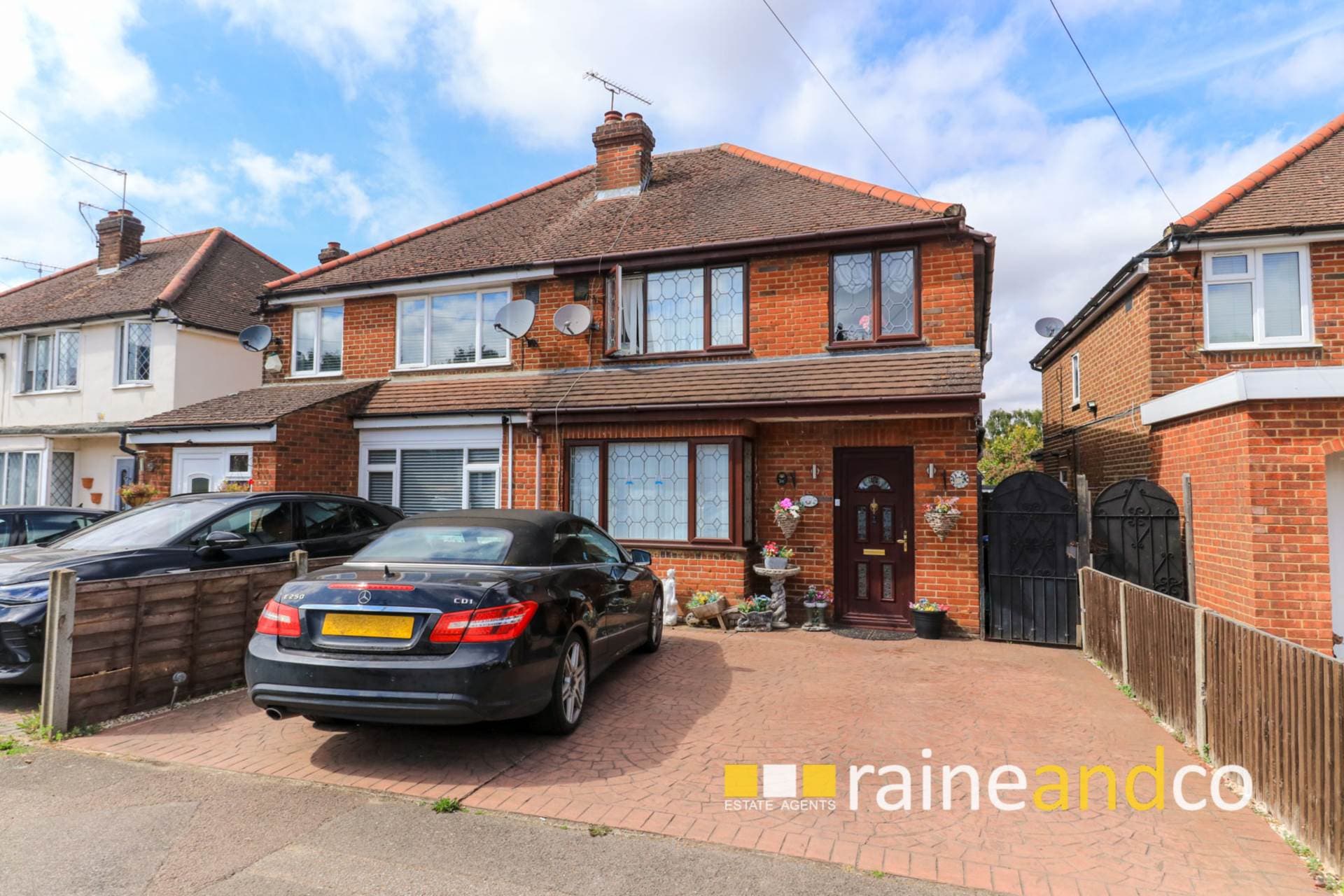 Crawford Road, Hatfield