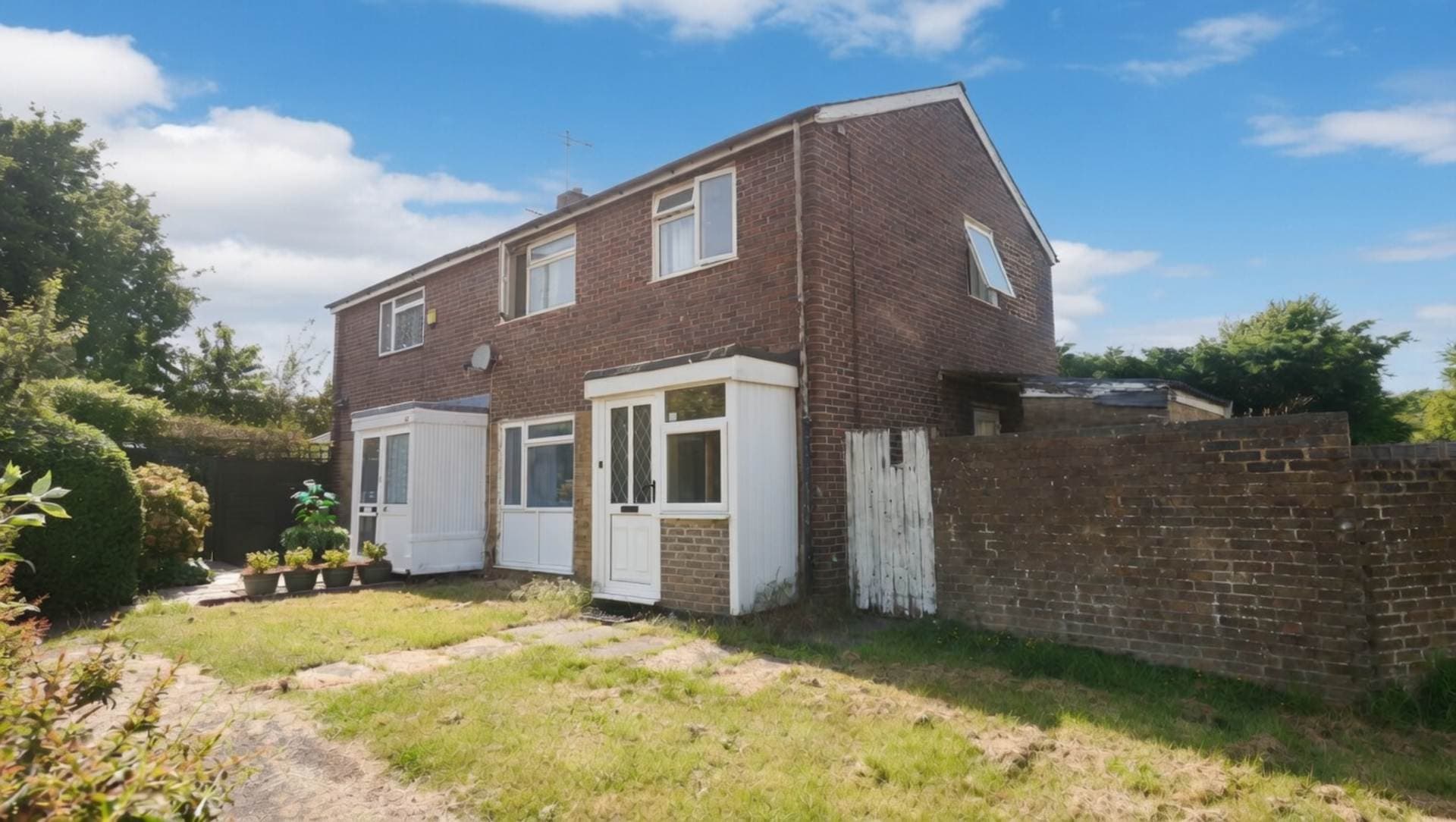 Lark Rise, Hatfield