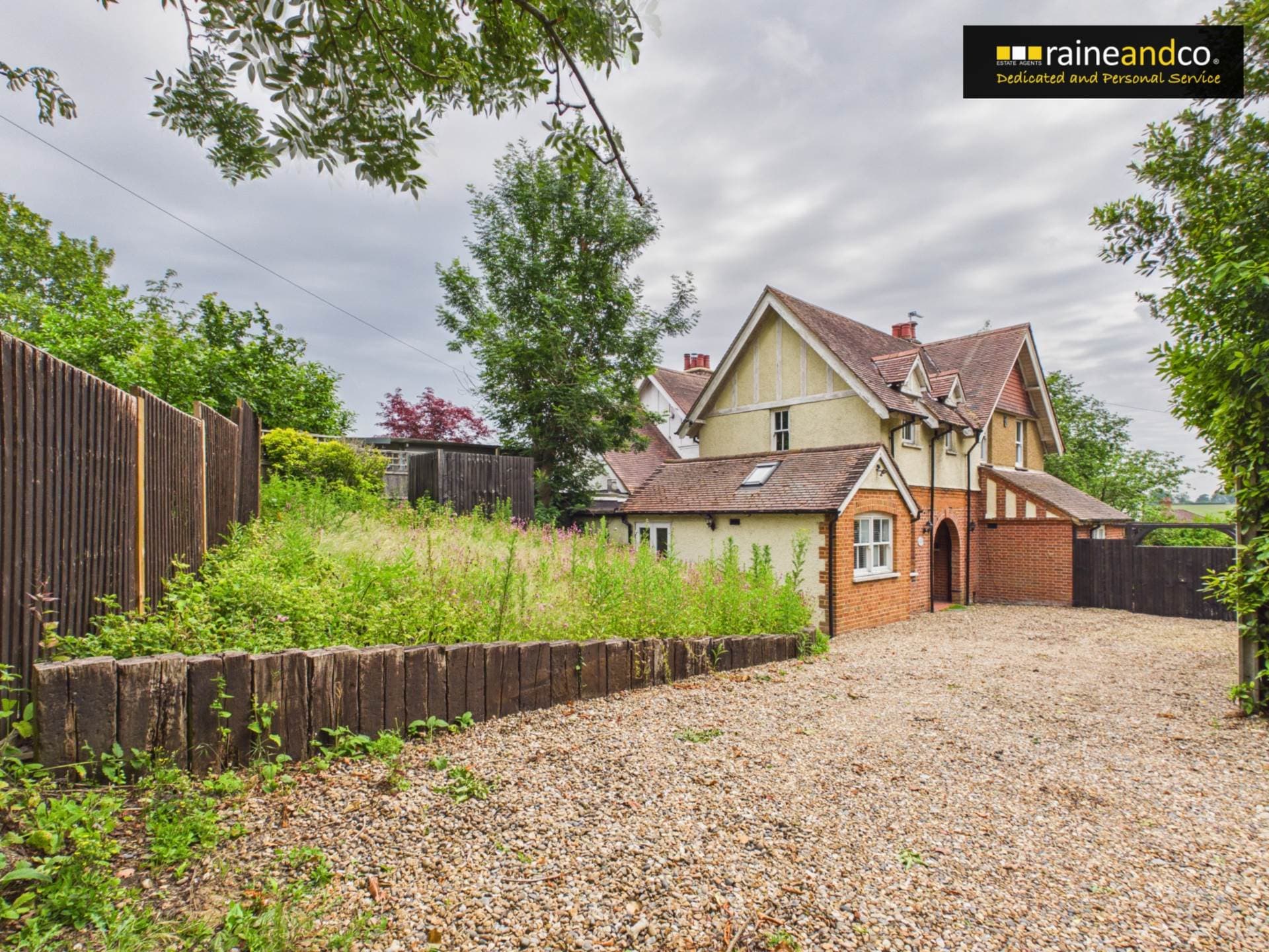 Newgate Street Village, Hertford