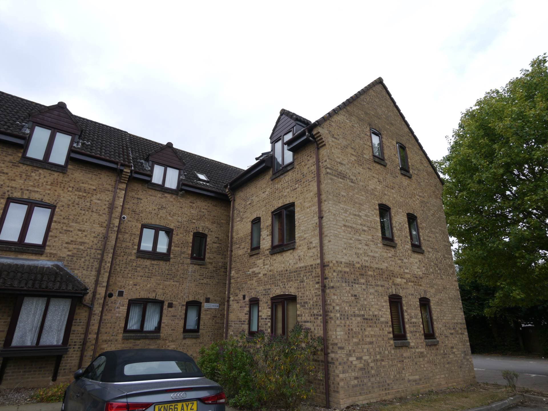 Jasmine Gardens, Hatfield