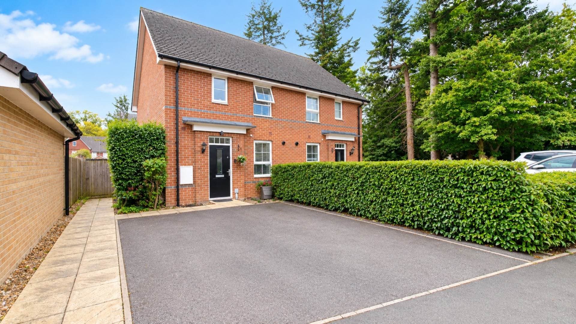 Peregrine Way, Hatfield