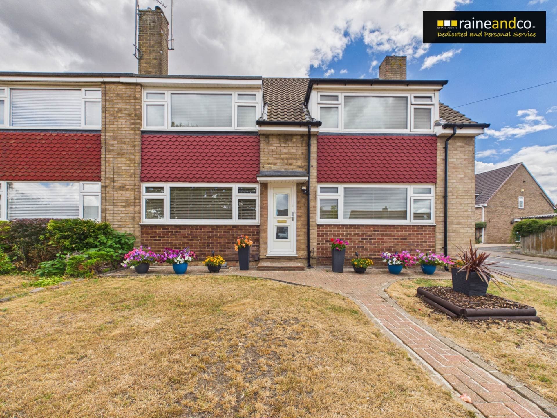 Albemarle Avenue, Potters Bar