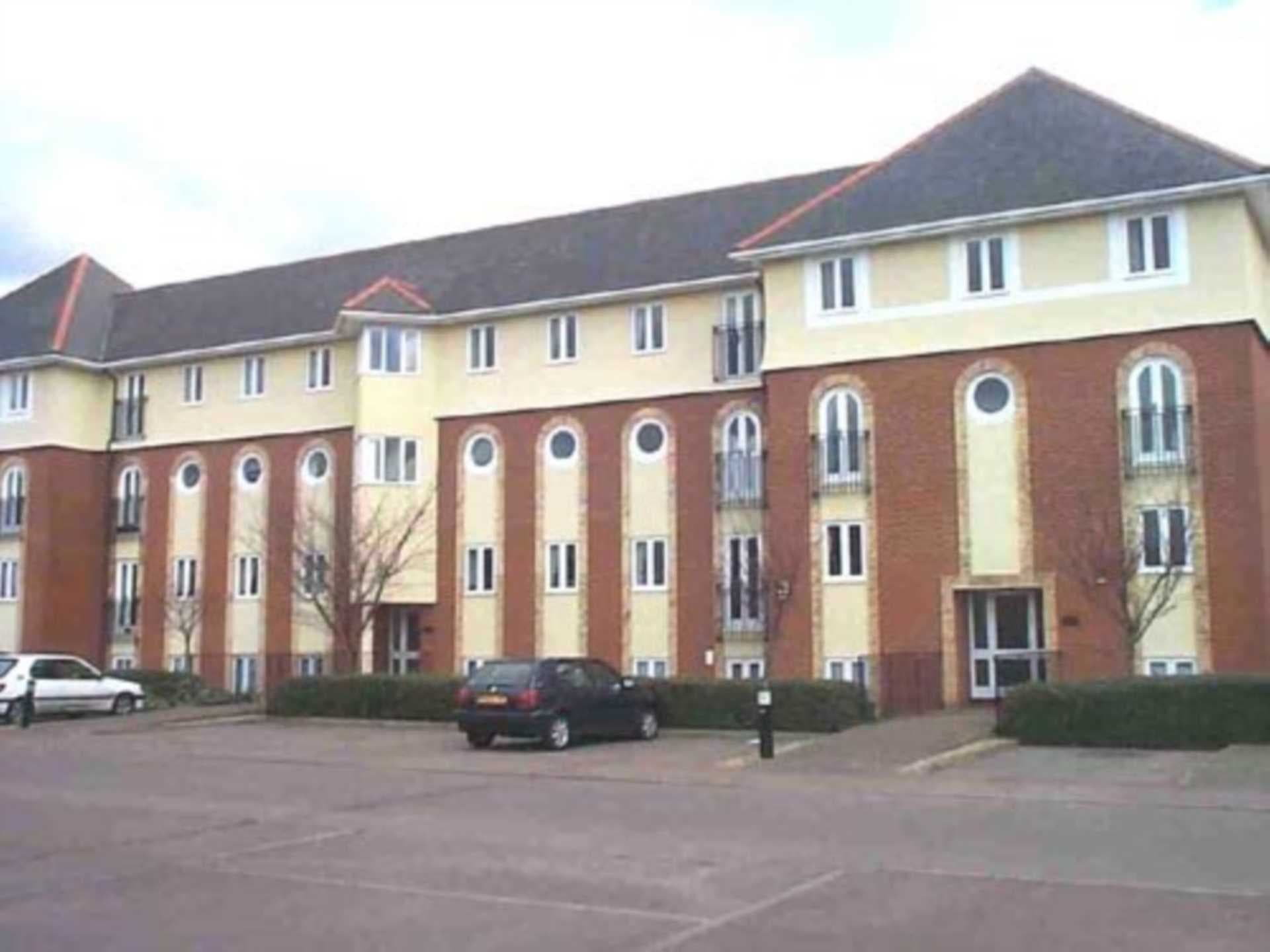 Walsingham Close, Hatfield
